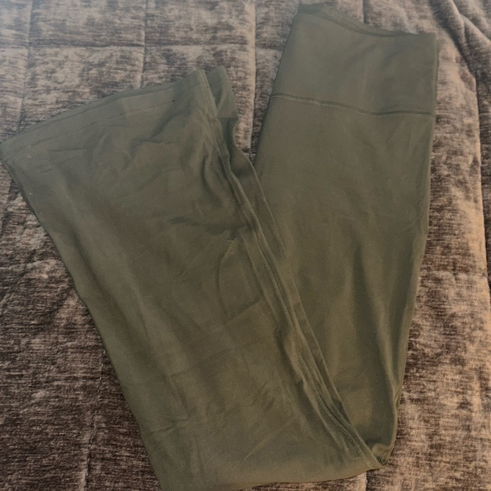 Lululemon flare pant